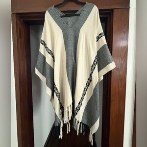 Elegant Black and Cream Women's Poncho